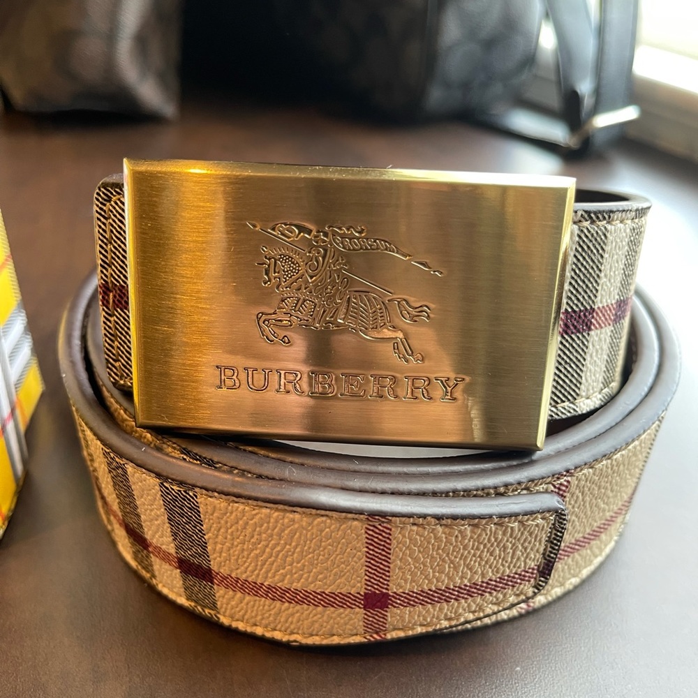 Burberry Men’s Belt Size 36-40